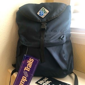 NEW Vintage CAMP TRAILS Hiking Backpack Navy Blue